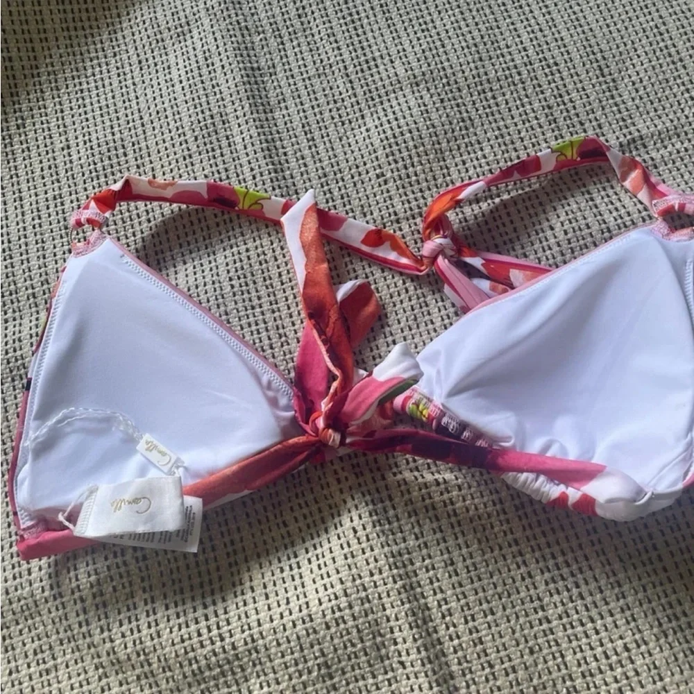 NWOT Camilla ring tri TOP